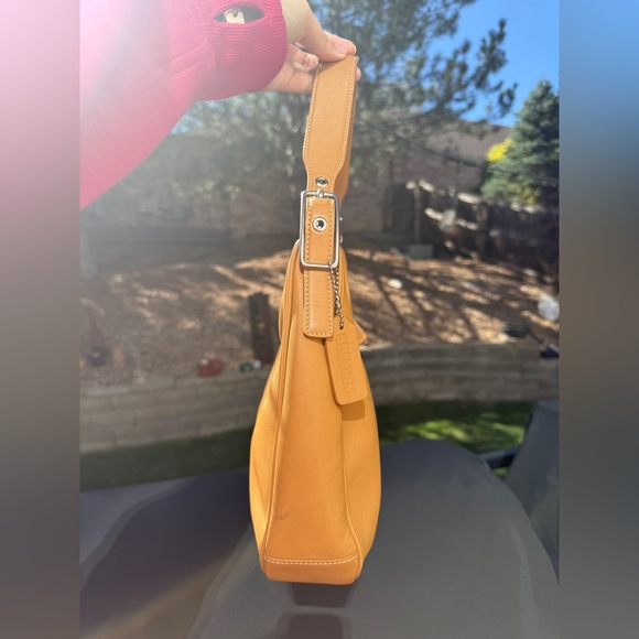 Vintage Coach Legacy Zoe Hobo Bag 9342 - Picture 3 of 5